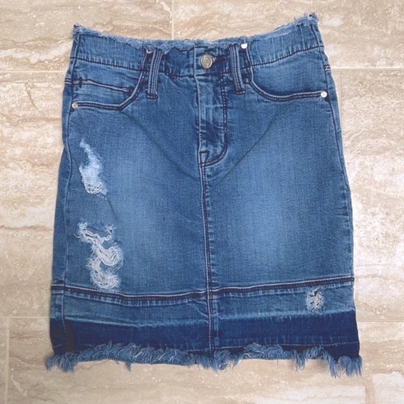 Bebe Denim Mini Skirt Size 24 (00) - Picture 2 of 5